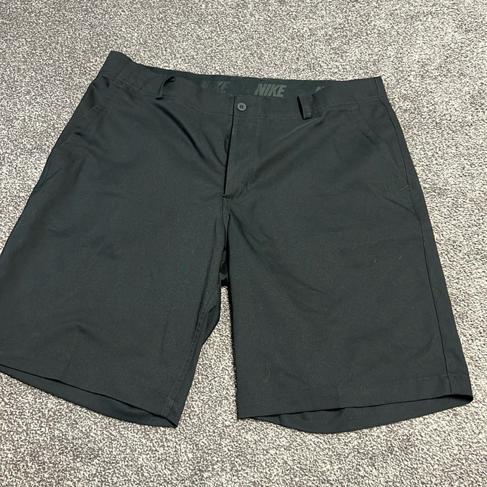 Nike Size 36 Dri-Fit Golf Shorts Men's 50 Standard Fit Black AA3306-010